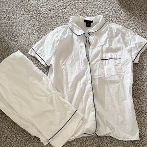 J.Crew White Short Sleeve Long Pants Pajama Set with Navy Piping XS